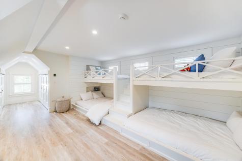 281 Wianno Avenue Barnstable MA 02655