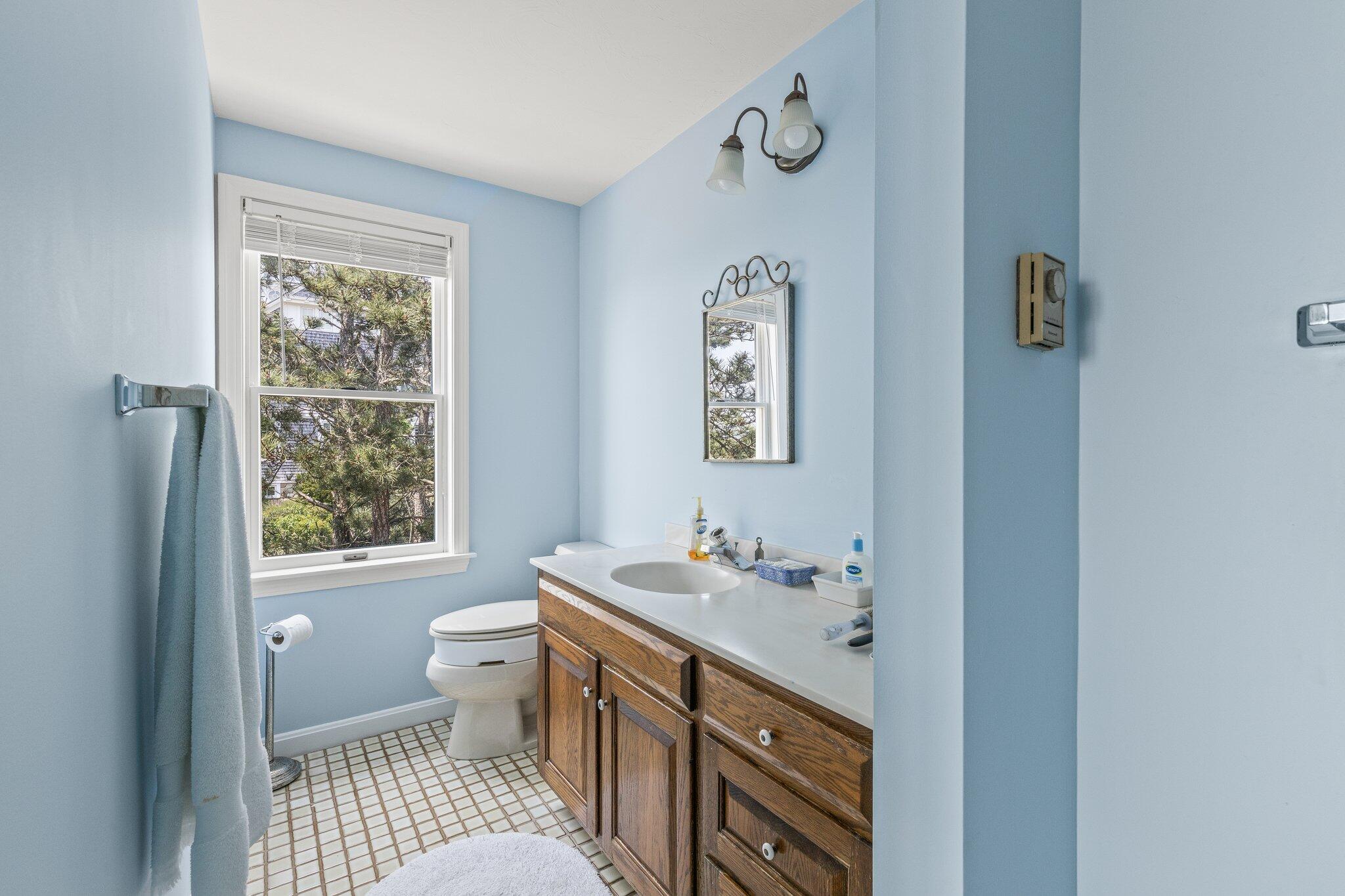 7 Sea Street Harwich MA 02646