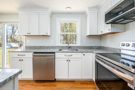 98 Wagon Lane Barnstable MA 02601