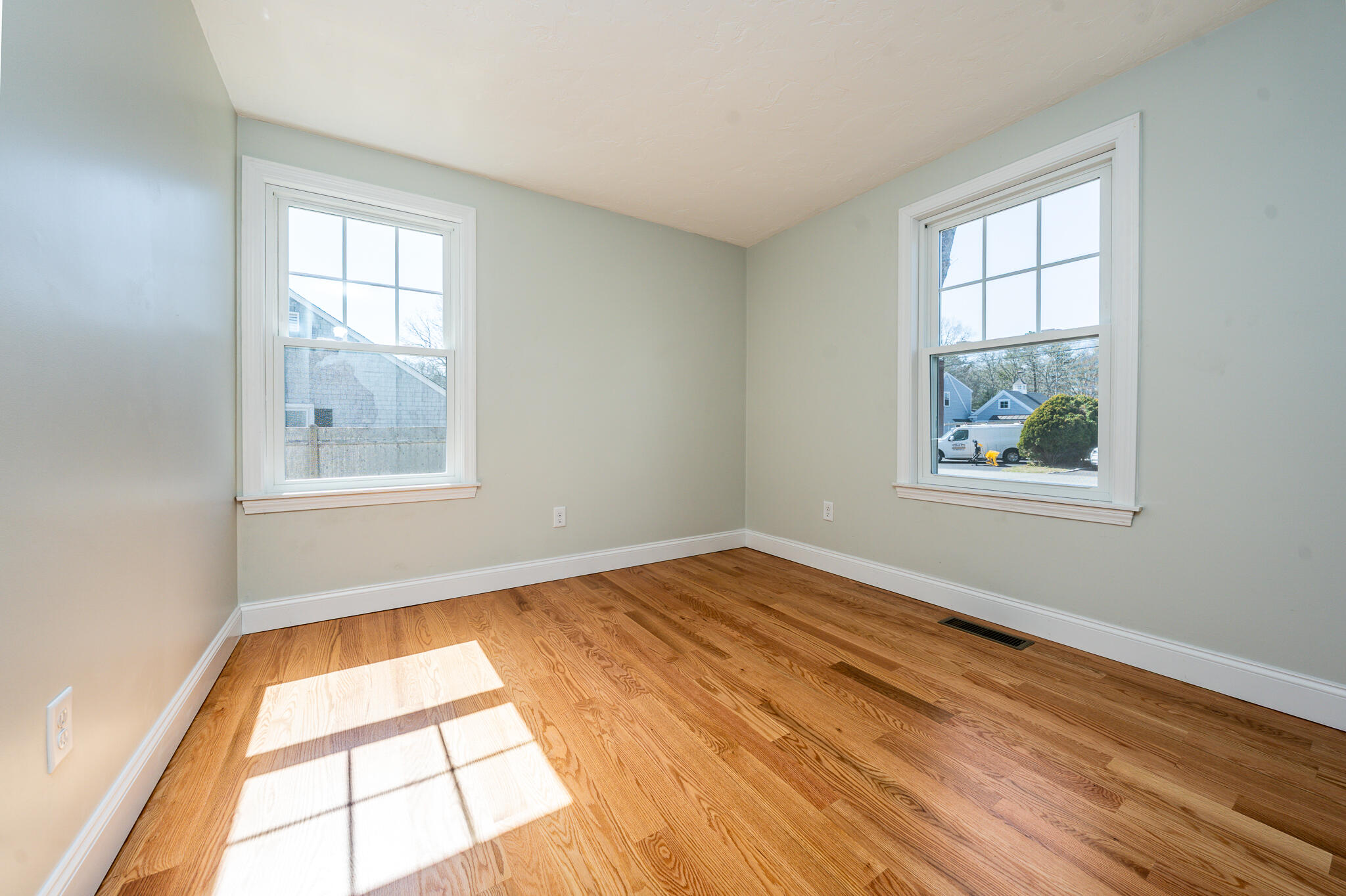98 Wagon Lane Barnstable MA 02601