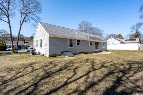 98 Wagon Lane Barnstable MA 02601