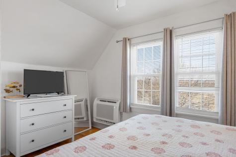 26 Winslow Street Provincetown MA 02657