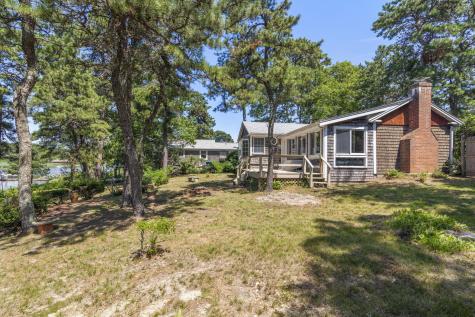 107 Shorewood Drive Teaticket MA 02536