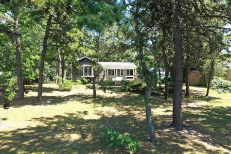 107 Shorewood Drive Teaticket MA 02536
