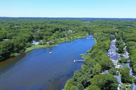 107 Shorewood Drive Teaticket MA 02536