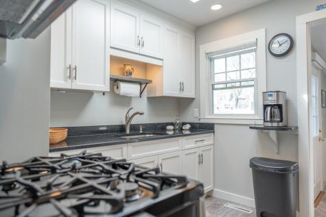 10 Essex Place Harwich MA 02646