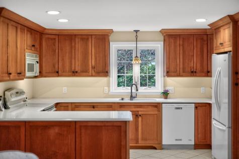 10 Hathorne Lane Orleans MA 02653