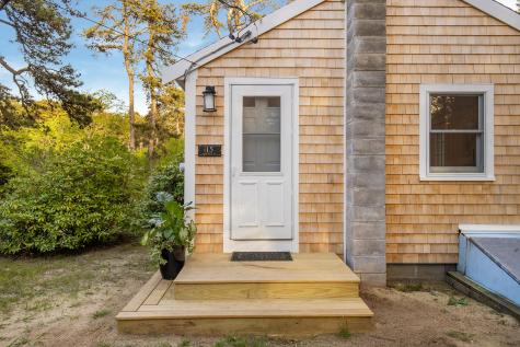 15 Barker Street Wellfleet MA 02667
