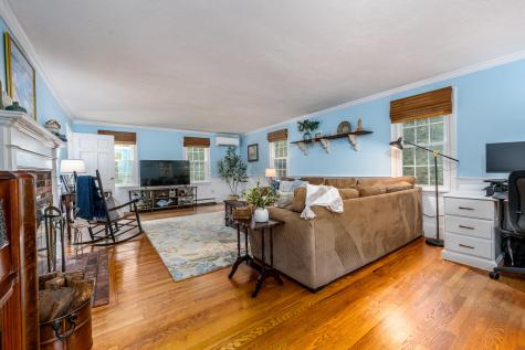 7 Harpers Hollow East Sandwich MA 02537