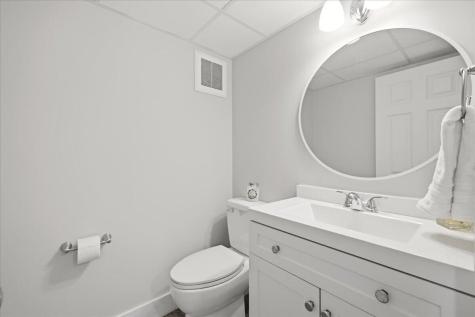 7 Brenton Road Falmouth MA 02556