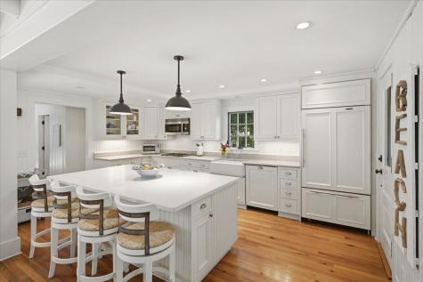 7 Brenton Road Falmouth MA 02556