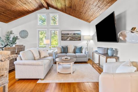 13 Sand Dollar Lane Mashpee MA 02649