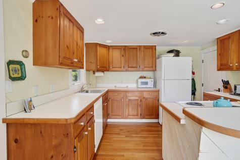 88 Franklin Street Vineyard Haven MA 02568