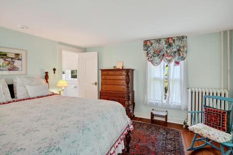 88 Franklin Street Vineyard Haven MA 02568