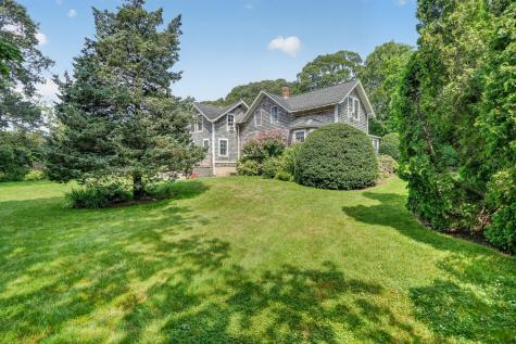 88 Franklin Street Vineyard Haven MA 02568