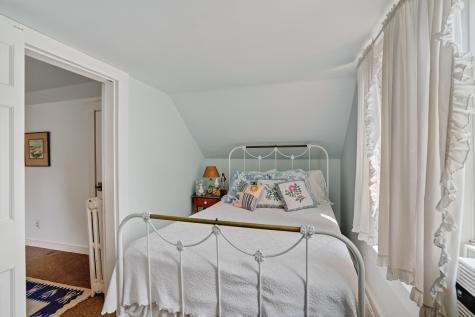 88 Franklin Street Vineyard Haven MA 02568