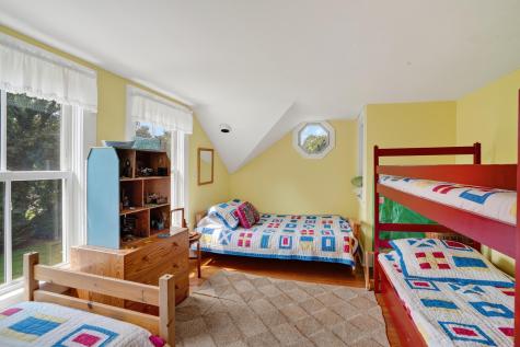88 Franklin Street Vineyard Haven MA 02568