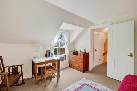 88 Franklin Street Vineyard Haven MA 02568