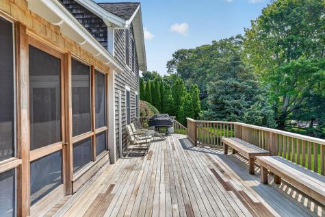 88 Franklin Street Vineyard Haven MA 02568