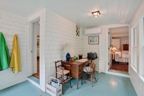 88 Franklin Street Vineyard Haven MA 02568