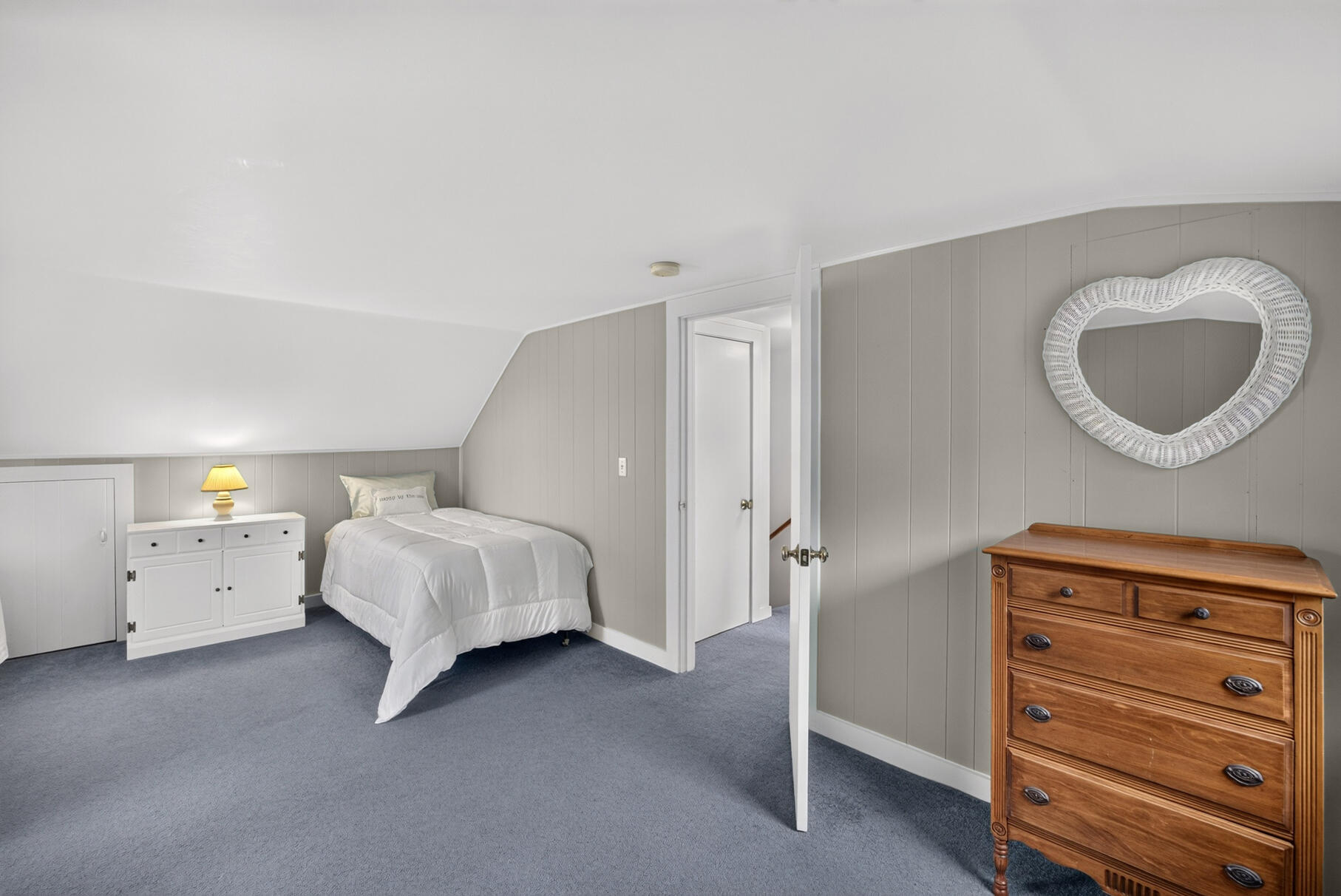 72 Smith Street Chatham MA 02633