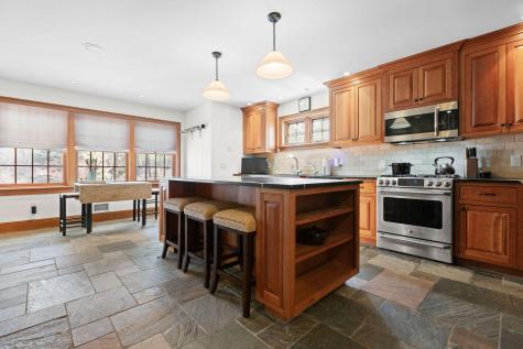 40 Leilla Rich Drive Wellfleet MA 02667
