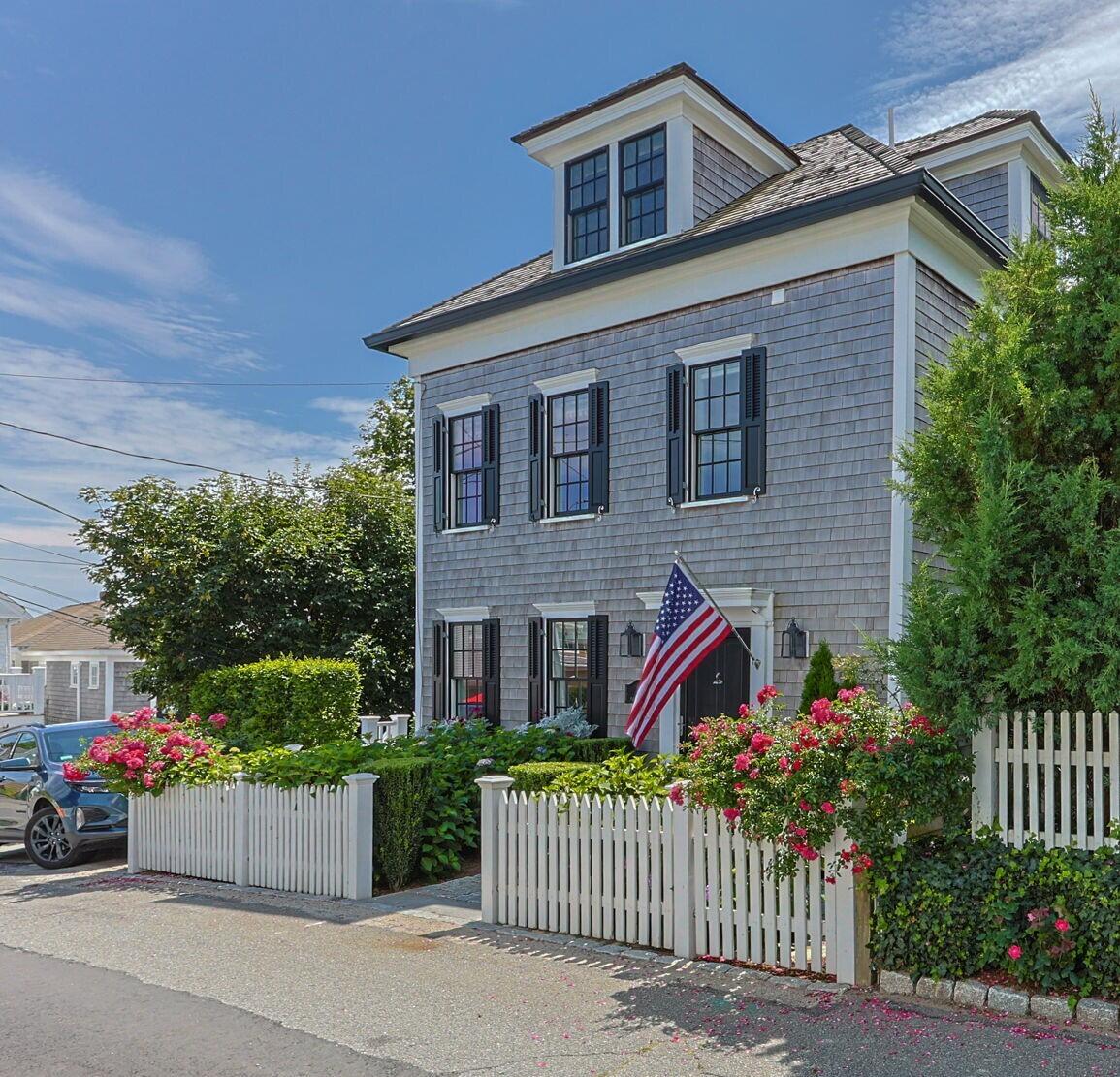 6 Pleasant Street Provincetown MA 02657