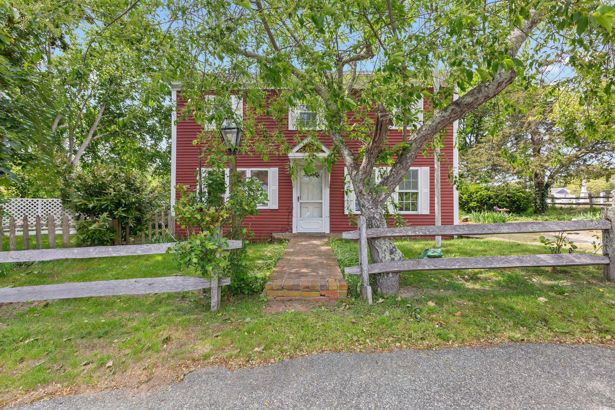 22 Browne Street Provincetown MA 02657