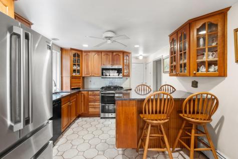 44 Quarry Lane Milton MA 02186