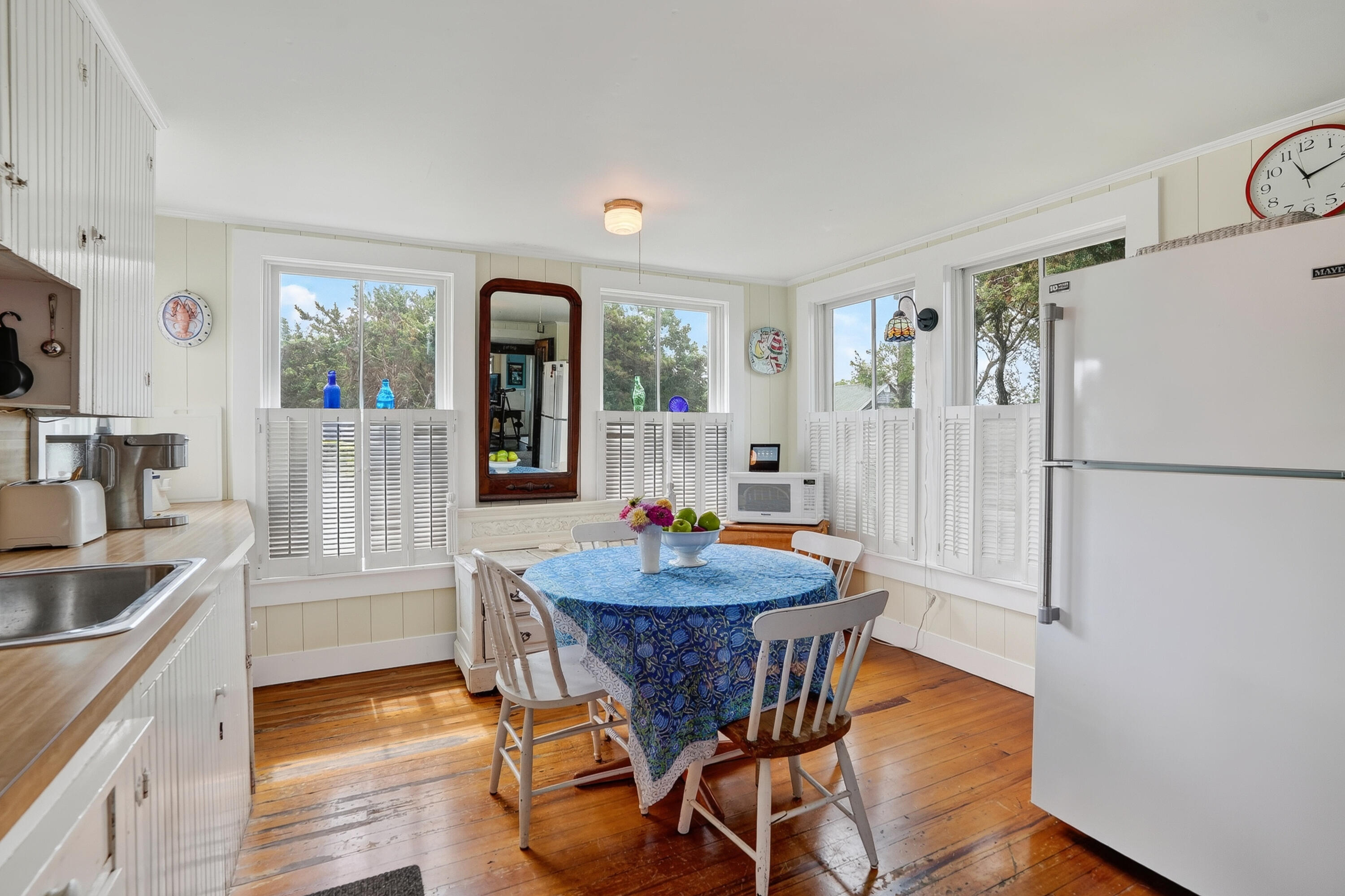 27 Beach Road Oak Bluffs MA 02557