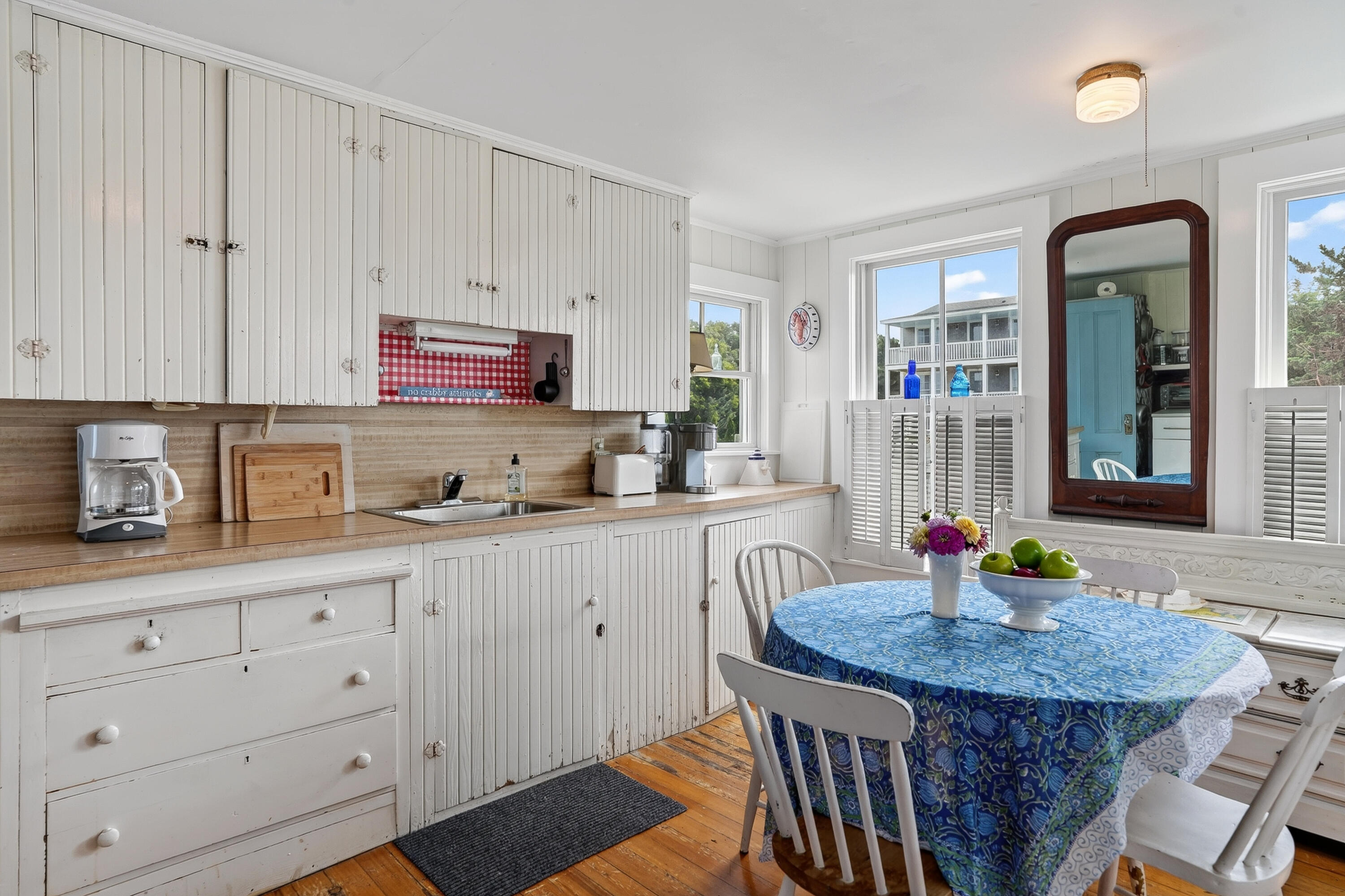27 Beach Road Oak Bluffs MA 02557