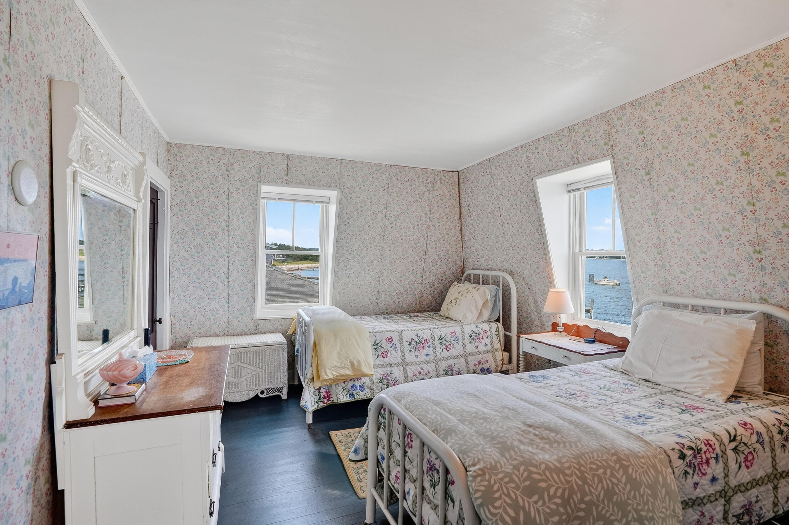 27 Beach Road Oak Bluffs MA 02557