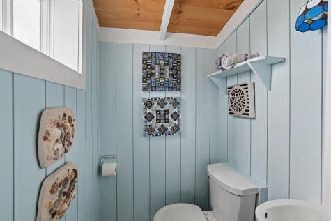 27 Beach Road Oak Bluffs MA 02557