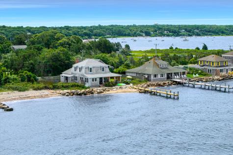 27 Beach Road Oak Bluffs MA 02557