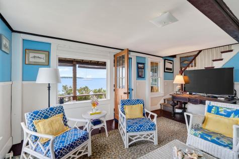 27 Beach Road Oak Bluffs MA 02557
