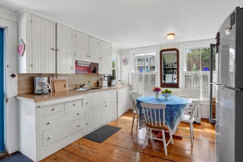 27 Beach Road Oak Bluffs MA 02557