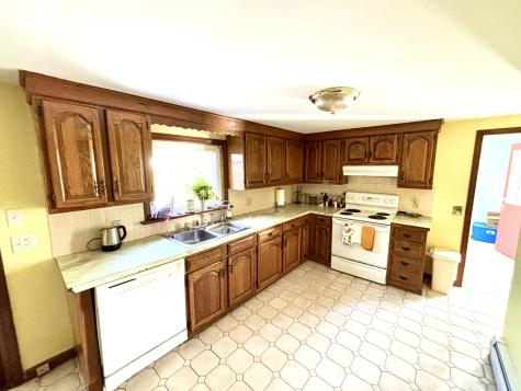 1 Baddeck Street Harwich MA 02645