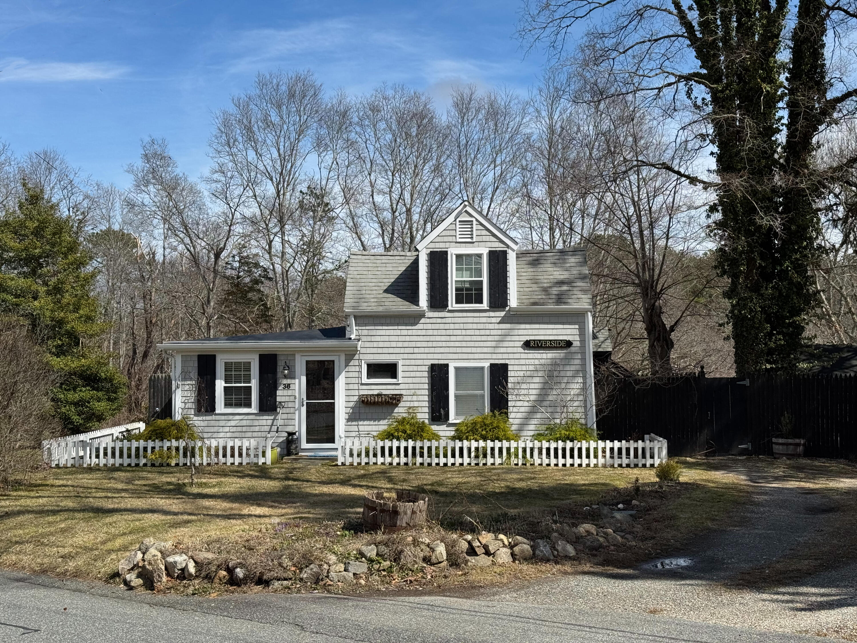 36 Lovells Lane Mashpee MA 02649