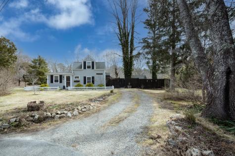 36 Lovells Lane Mashpee MA 02649