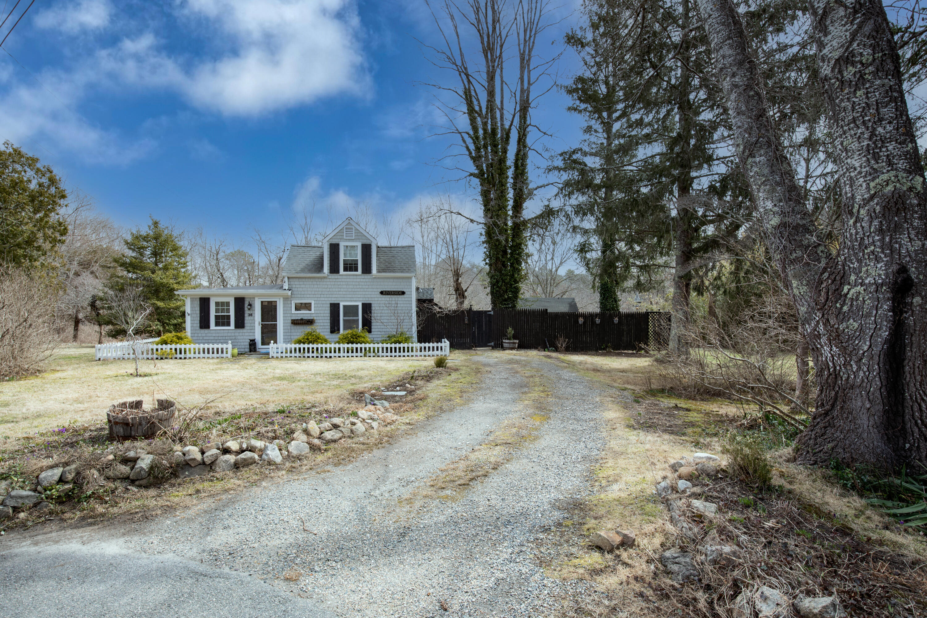 36 Lovells Lane Mashpee MA 02649