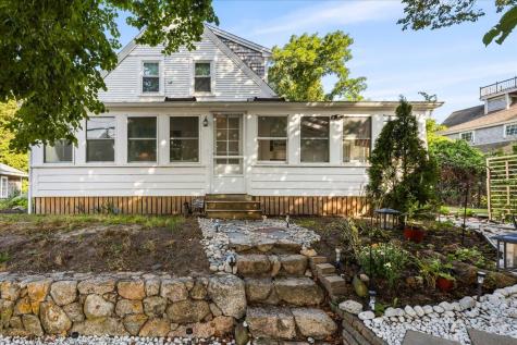17 Coddington Road Barnstable MA 02632