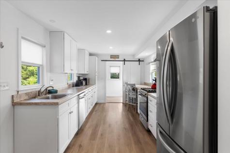 17 Coddington Road Barnstable MA 02632