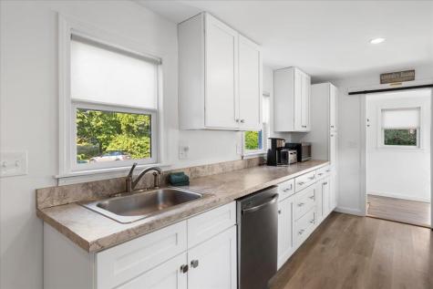 17 Coddington Road Barnstable MA 02632