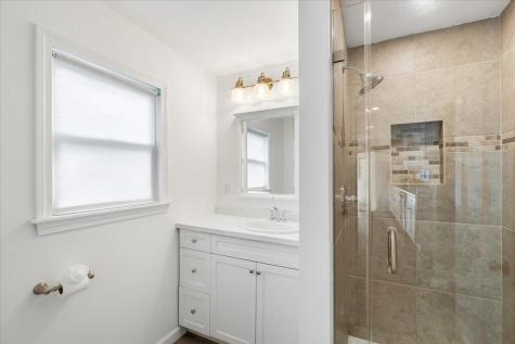 17 Coddington Road Barnstable MA 02632