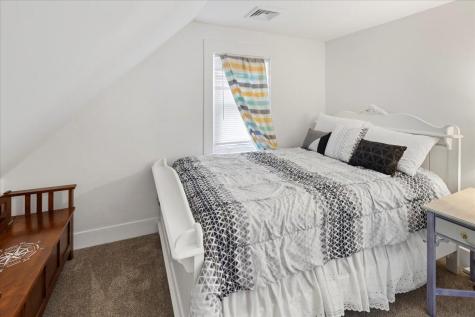 17 Coddington Road Barnstable MA 02632