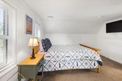 17 Coddington Road Barnstable MA 02632