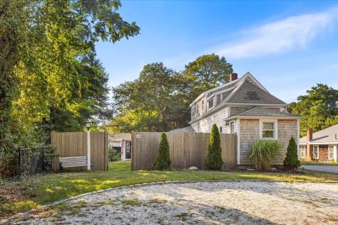 17 Coddington Road Barnstable MA 02632