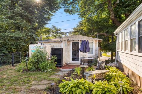 17 Coddington Road Barnstable MA 02632