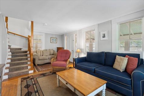 17 Coddington Road Barnstable MA 02632
