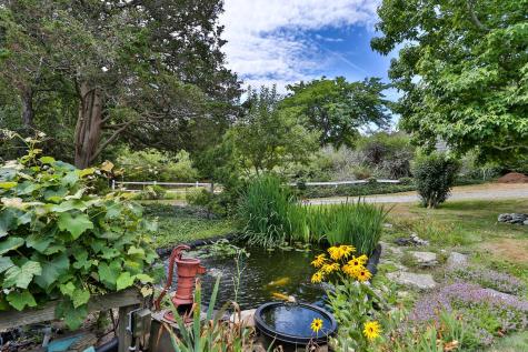 11 Francis Road MA 02666